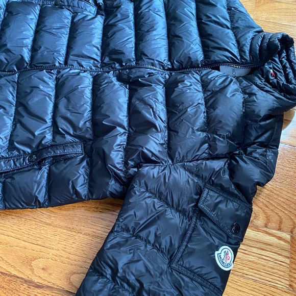 Men’s montcler puffer - Picture 8 of 10
